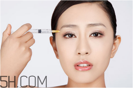 水光針可以自己注射嗎？打水光針后能用洗面奶洗臉嗎？