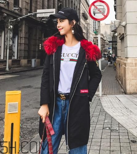 黑色派克服怎么搭配？黑色派克大衣搭配圖