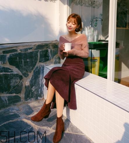 冬天穿裙子下面怎么穿？冬天穿裙子腿冷怎么辦？