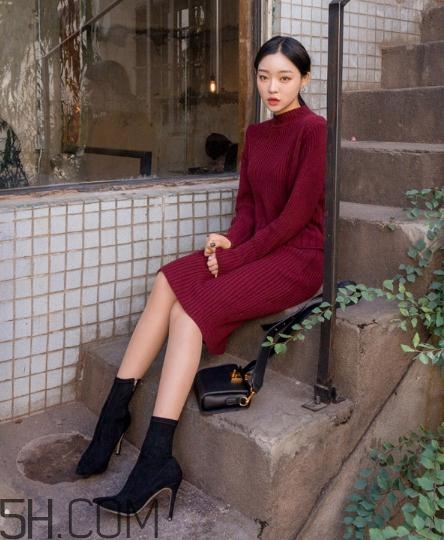 冬天穿裙子下面怎么穿？冬天穿裙子腿冷怎么辦？