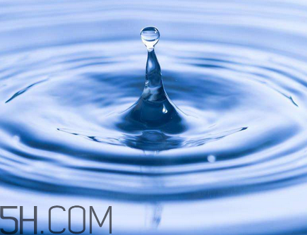 雙氧水會(huì)痛嗎？雙氧水會(huì)和什么反應(yīng)？