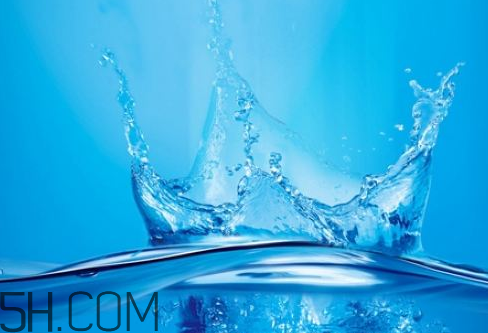 雙氧水會(huì)痛嗎？雙氧水會(huì)和什么反應(yīng)？