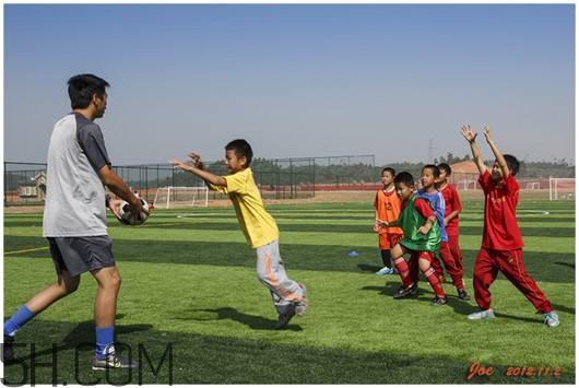 踢足球能減肥嗎？踢足球可以減肥嗎？