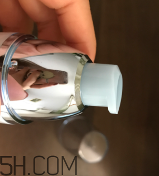 歐詩漫細致毛孔精華露適合膚質_適合年齡