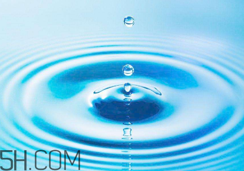 雙氧水能治牛皮癬嗎？雙氧水能去除血漬嗎？