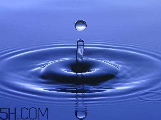 雙氧水能治牛皮癬嗎？雙氧水能去除血漬嗎？