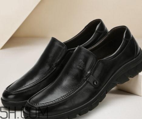 駱駝鞋子質(zhì)量怎么樣？駱駝鞋子是哪個(gè)國家的？