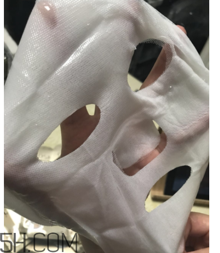 歐詩漫水光塑顏面膜什么作用？敷完要不要洗？