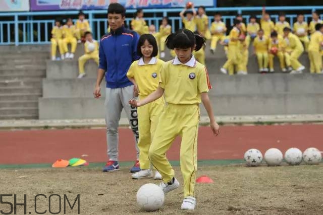 踢足球的好處有哪些？踢足球的壞處有哪些？