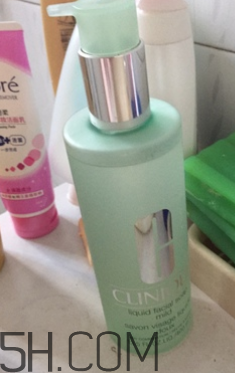 倩碧液體潔面皂有泡沫嗎？適合敏感皮嗎？