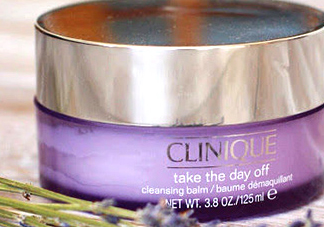 倩碧卸妝膏含酒精嗎？有刺激嗎？