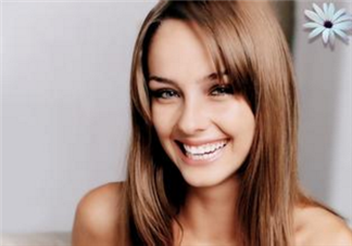 烤瓷牙洗牙要注意什么？洗牙的危害