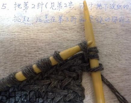 水波大圍巾怎么系好看？水波大圍巾系法圖解