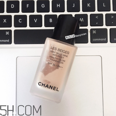 香奈兒臻白防曬粉底液好用嗎？香奈兒底妝產(chǎn)品使用感