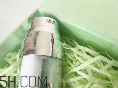 倩碧淡斑精華用在哪一個步驟？適合哪個季節(jié)用？