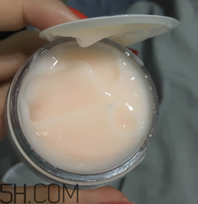 倩碧水磁場面霜每次用多??？每次用多少毫升？