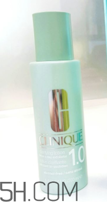 倩碧爽膚水哪個不含酒精？哪個適合敏感皮？