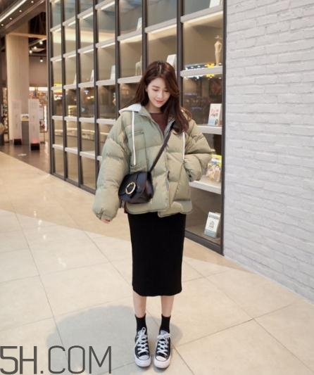 冬天穿裙子配什么鞋子？冬天穿裙子配什么鞋好看？