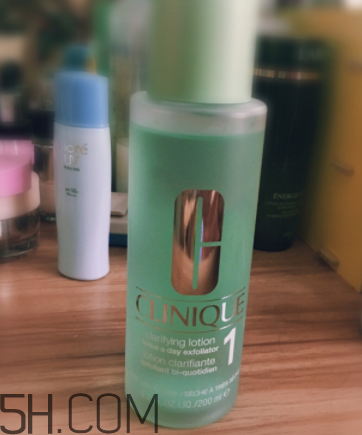 倩碧1號(hào)水與1.0號(hào)水有啥區(qū)別？哪個(gè)好用？