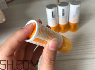 倩碧維C修復(fù)安瓶用在哪一步？能美白嗎？