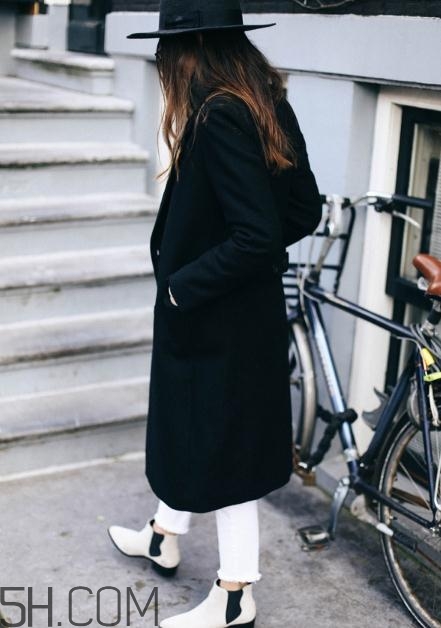 羊絨大衣搭配什么鞋子？羊絨大衣搭配鞋子圖片