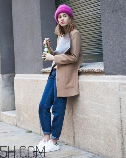 羊絨大衣搭配什么鞋子？羊絨大衣搭配鞋子圖片