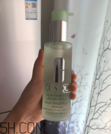 倩碧液體潔面皂適合干皮嗎？有刺激嗎？