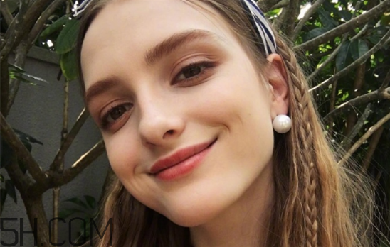 超聲波洗牙可以美白牙齒嗎？超聲波洗牙多少錢一次？