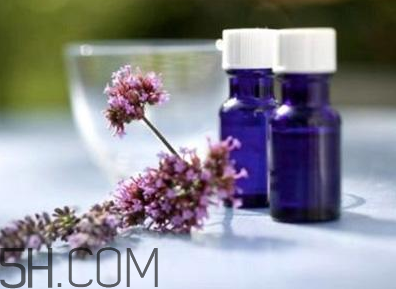 紫藥水可以擦舌頭嗎？紫藥水可以擦臉上嗎？