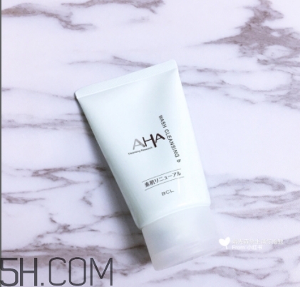 aha果酸洗面奶好用嗎？aha果酸洗面奶傷皮膚嗎？