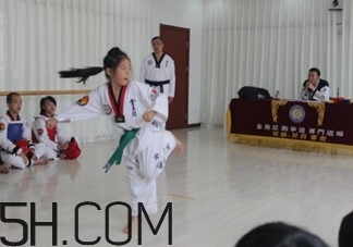 跆拳道考黃帶有哪些要求？跆拳道可以跳級(jí)考嗎？