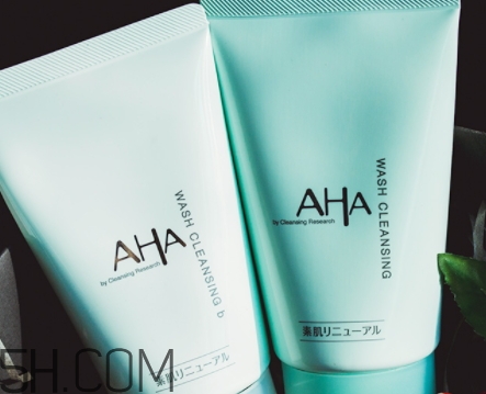 aha果酸洗面奶怎么用？aha洗面奶白蓋和綠蓋洗面奶區(qū)別
