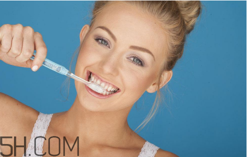 牙菌斑刷牙能刷干凈嗎？每天堅(jiān)持刷牙為什么還是黃？
