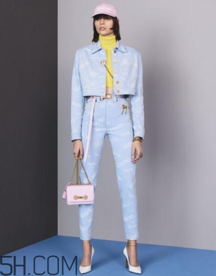 versace2018早秋服裝系列好看嗎_有哪些款式？