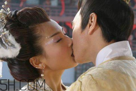 女人水餃?zhǔn)鞘裁匆馑?男人說吃女人水餃?zhǔn)裁匆馑? alt=