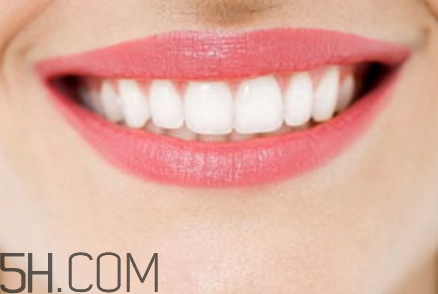 牙齒內(nèi)側(cè)的黃垢怎么去除？每天刷幾次牙齒最合適？