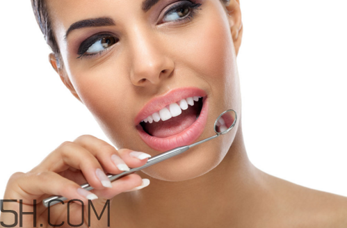 洗牙后牙縫變大是怎么回事？怎么保持牙齒潔白？