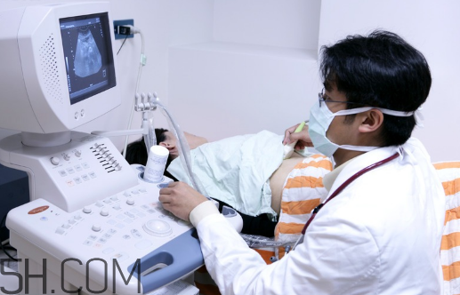 b超是檢查什么的？做b超時肚子上涂的是什么？