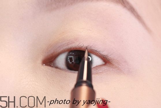 硬頭眼線筆怎么用 軟頭眼線筆怎么用 硬頭眼線筆怎么用 軟頭眼線筆怎么用