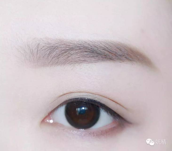 實用的五種眼線畫法 眼線防暈染方法 實用的五種眼線畫法 眼線防暈染方法