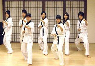 女生學(xué)跆拳道好嗎？女生學(xué)跆拳道可以防身嗎？