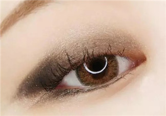 煙熏妝的畫法 畫好煙熏妝的要點