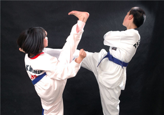 17歲可以學跆拳道嗎？17歲學跆拳道晚嗎？