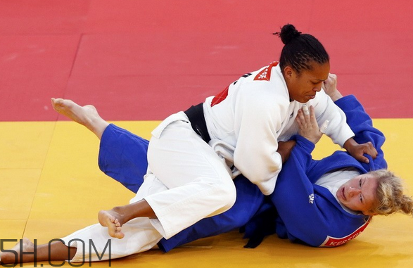 女生學(xué)柔道好嗎？女生學(xué)柔道好還是跆拳道好？