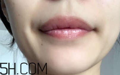 倩碧蠟筆唇膏是口紅嗎？倩碧蠟筆唇膏哪個(gè)色號(hào)好看？