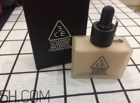 3ce超水感保濕粉底液怎么樣？3ce超水感保濕粉底液測評