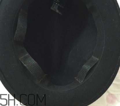 貝雷帽怎么戴不容易掉？三種方法技巧