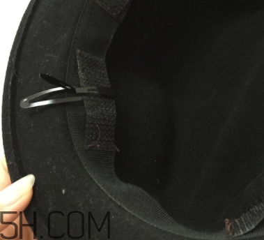 貝雷帽怎么戴不容易掉？三種方法技巧