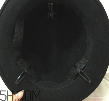 貝雷帽怎么戴不容易掉？三種方法技巧