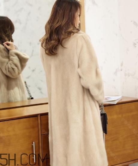 水貂毛大衣掉毛怎么辦？水貂毛大衣會(huì)起球嗎？